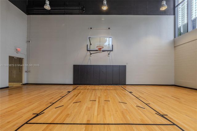 1010 Brickell Ave 4207, Miami, FL 33131