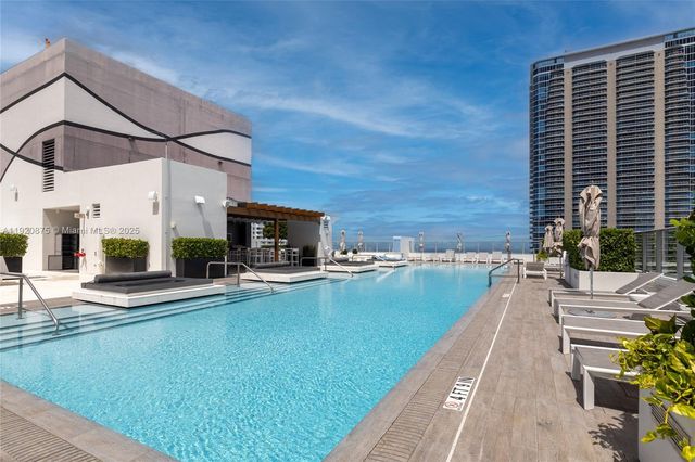 1010 Brickell Ave 4207, Miami, FL 33131