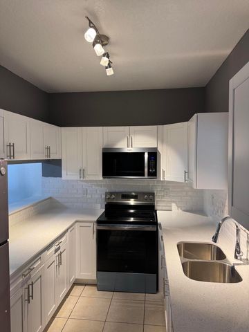 1193 Colonial Palms Way, West Palm Beach, FL 33406