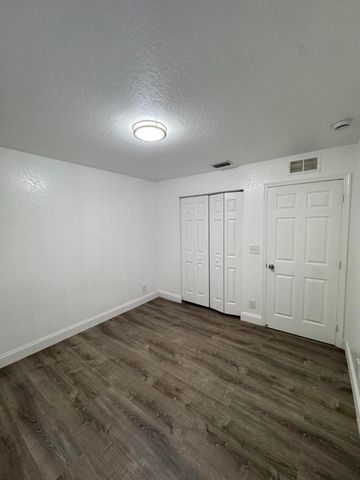 1193 Colonial Palms Way, West Palm Beach, FL 33406