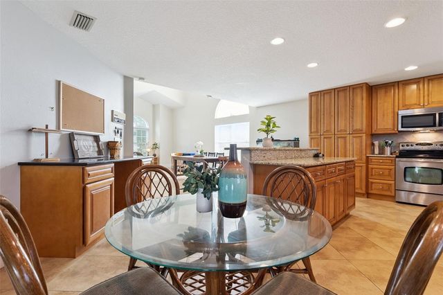 1458 ROYAL CIRCLE, Apopka, FL 32703