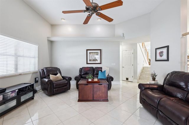 1458 ROYAL CIRCLE, Apopka, FL 32703