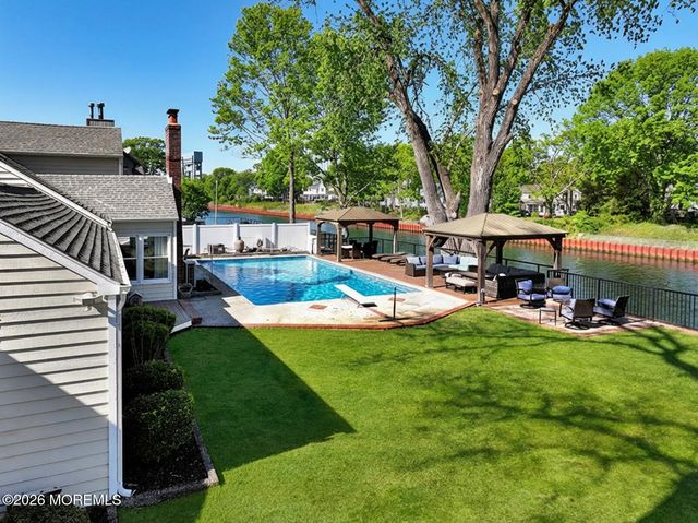 815 Hastings Lane, Point Pleasant, NJ 08742