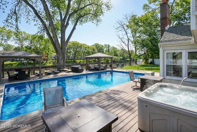 815 Hastings Lane, Point Pleasant, NJ 08742
