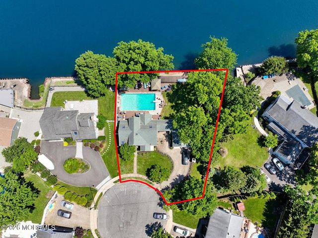 815 Hastings Lane, Point Pleasant, NJ 08742
