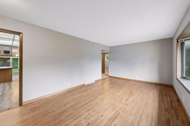3319 75th Street E, Inver Grove Heights, MN 55076