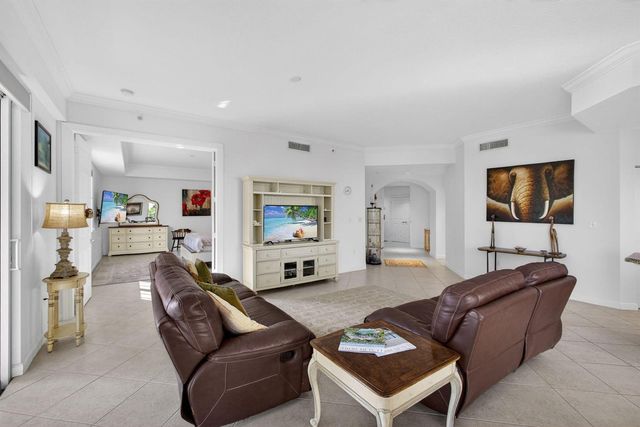 800 Juno Ocean Walk 304, Juno Beach, FL 33408