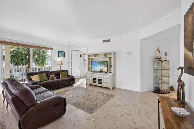 800 Juno Ocean Walk 304, Juno Beach, FL 33408