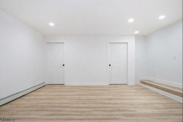 168 N Main St, Paterson City, NJ 07522