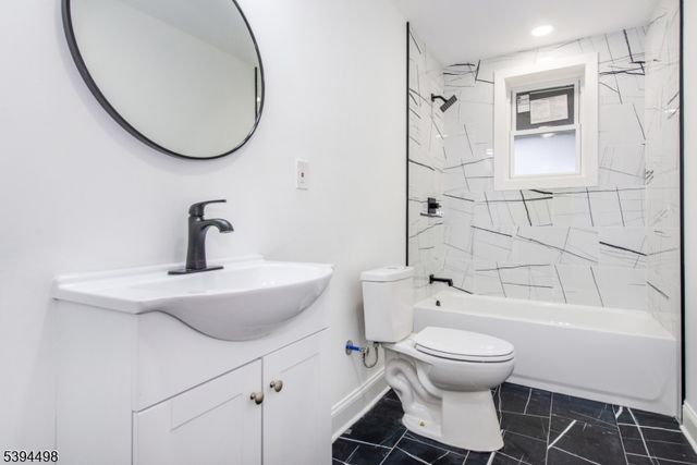 168 N Main St, Paterson City, NJ 07522