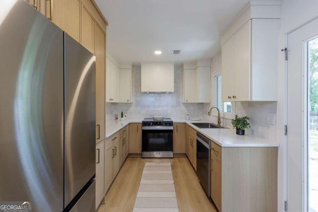 3026 Brook Drive, Decatur, GA 30033