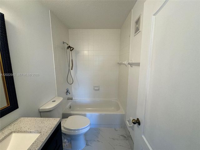 4311 SW 160th Ave 206, Miramar, FL 33027