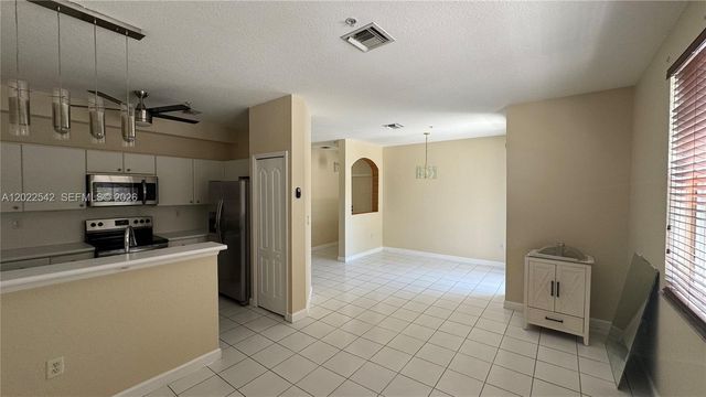 4311 SW 160th Ave 206, Miramar, FL 33027