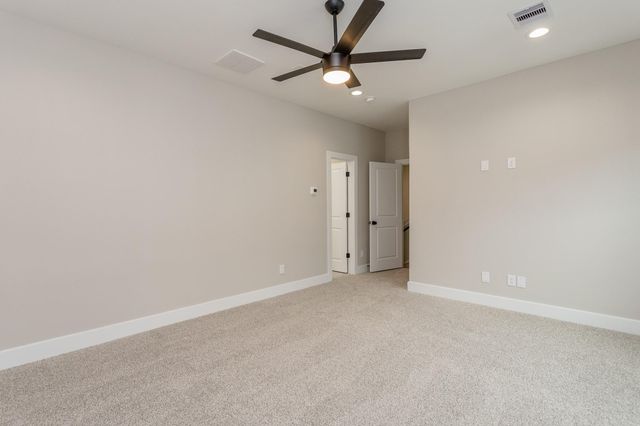 1439 W 25th Street B, Houston, TX 77008