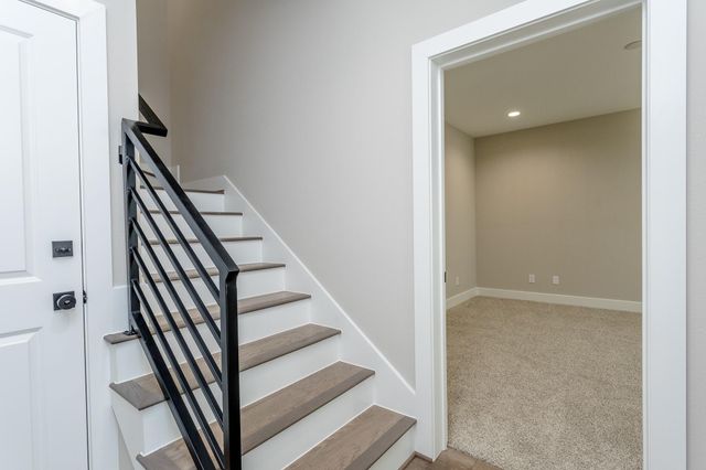 1439 W 25th Street B, Houston, TX 77008