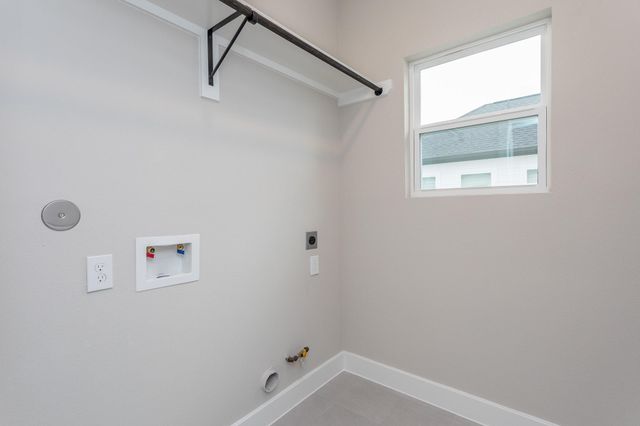 1439 W 25th Street B, Houston, TX 77008