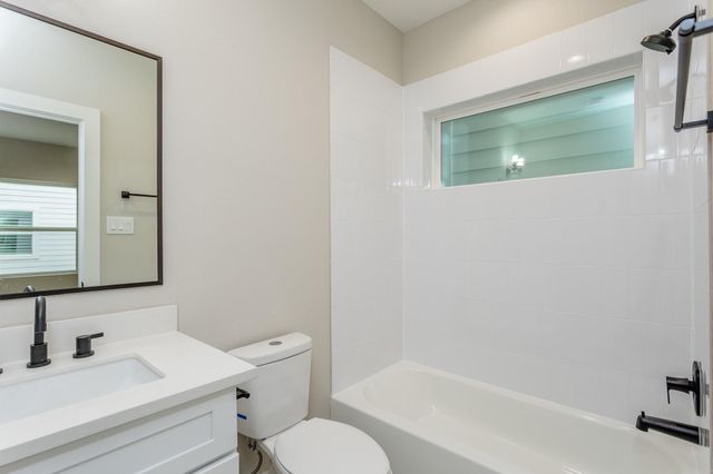 1439 W 25th Street B, Houston, TX 77008