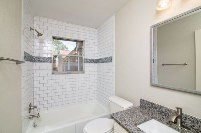 2726 Starcrest Lane, Farmers Branch, TX 75234