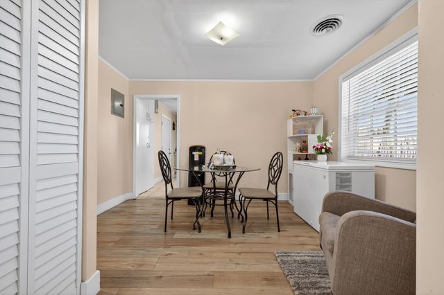 16 NW Avenue G, Belle Glade, FL 33430