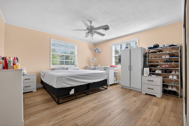 16 NW Avenue G, Belle Glade, FL 33430