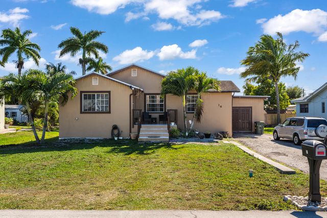 16 NW Avenue G, Belle Glade, FL 33430