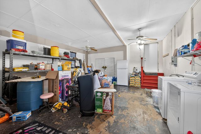 16 NW Avenue G, Belle Glade, FL 33430