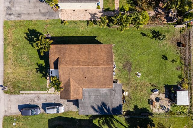 16 NW Avenue G, Belle Glade, FL 33430