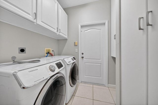 612 SE 6th Street, Stuart, FL 34994