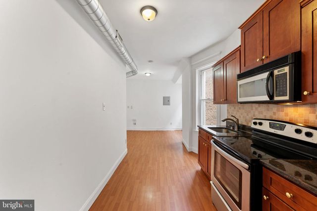 5241-00 WALNUT ST, Philadelphia, PA 19139