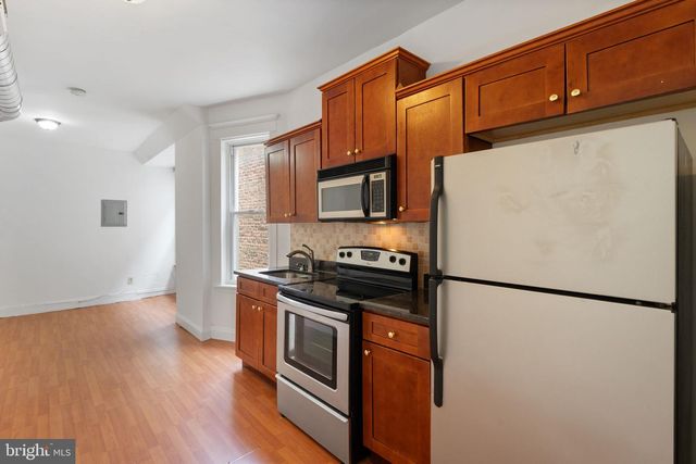 5241-00 WALNUT ST, Philadelphia, PA 19139
