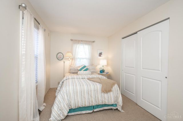 4824 Fairview Avenue, Cincinnati, OH 45242