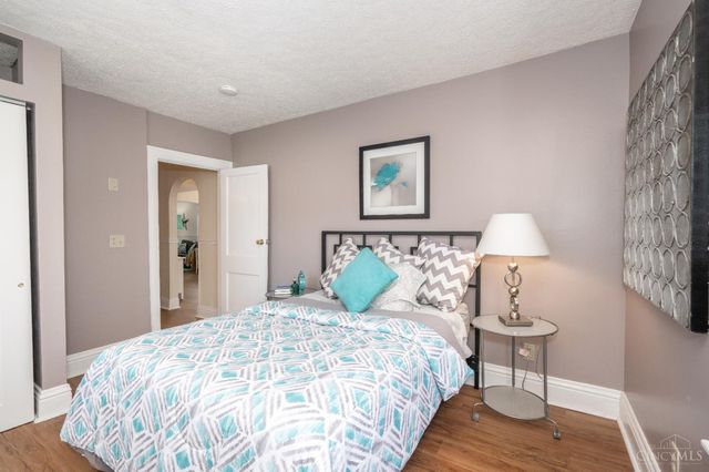 4824 Fairview Avenue, Cincinnati, OH 45242