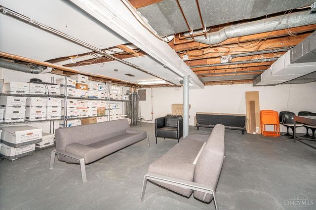 4824 Fairview Avenue, Cincinnati, OH 45242