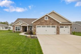 5609 Bear Creek Pass, Auburn, IN 46706