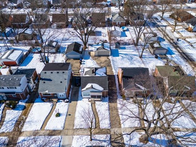 14581 Chatham Street, Detroit, MI 48223