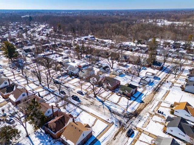 14581 Chatham Street, Detroit, MI 48223