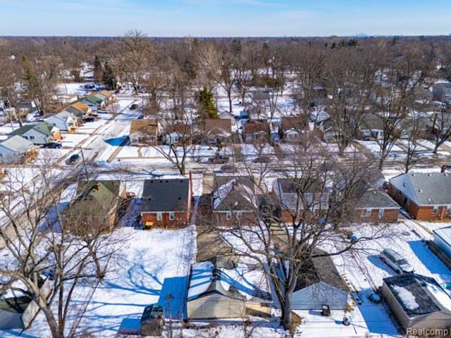 14581 Chatham Street, Detroit, MI 48223