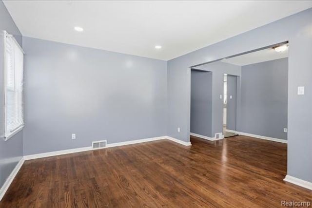 14581 Chatham Street, Detroit, MI 48223