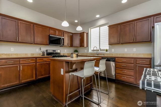 2828 S 357th Court, Federal Way, WA 98003