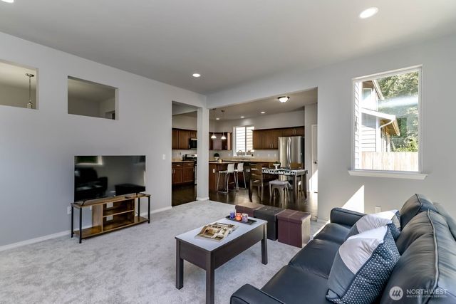 2828 S 357th Court, Federal Way, WA 98003