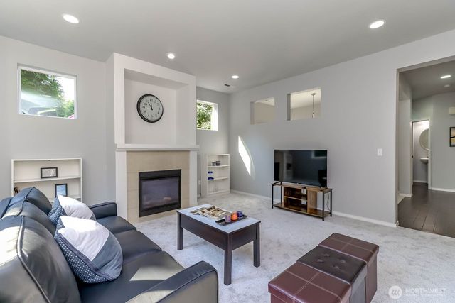 2828 S 357th Court, Federal Way, WA 98003