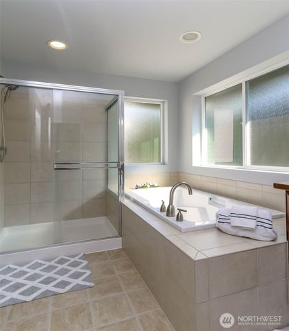 2828 S 357th Court, Federal Way, WA 98003