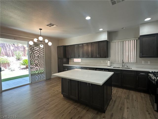 11126 Evvie Lane, Las Vegas, NV 89135
