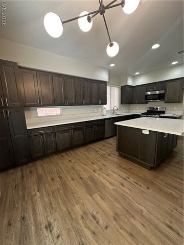 11126 Evvie Lane, Las Vegas, NV 89135