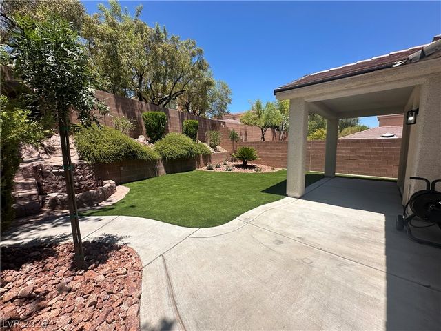 11126 Evvie Lane, Las Vegas, NV 89135