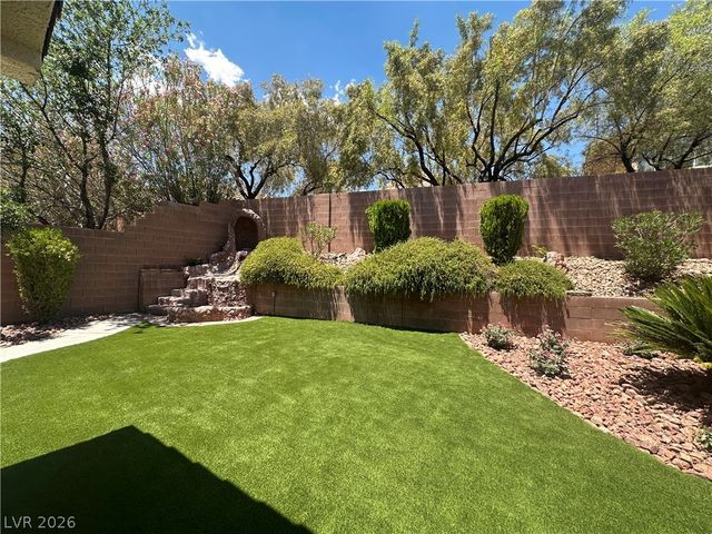 11126 Evvie Lane, Las Vegas, NV 89135