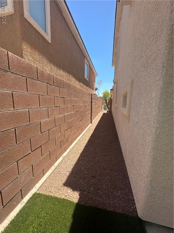 11126 Evvie Lane, Las Vegas, NV 89135