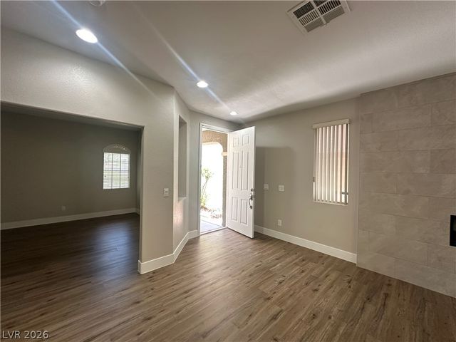 11126 Evvie Lane, Las Vegas, NV 89135