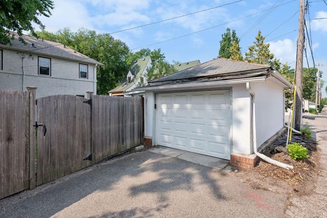 720 W 53rd Street, Minneapolis, MN 55419