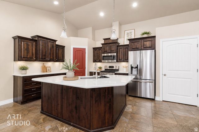 3915 N 2700 W, Farr West, UT 84404